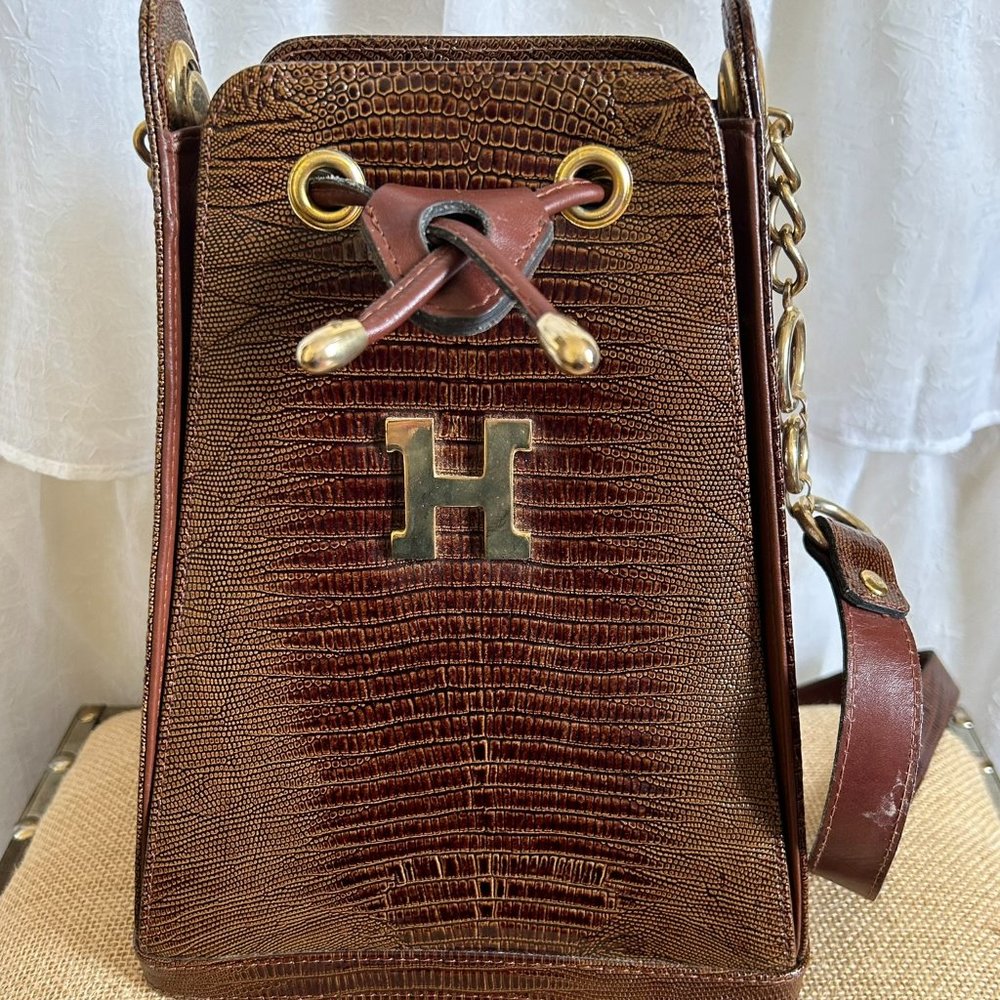 Lizard Embossed Vintage Triangle Crossbody Purse